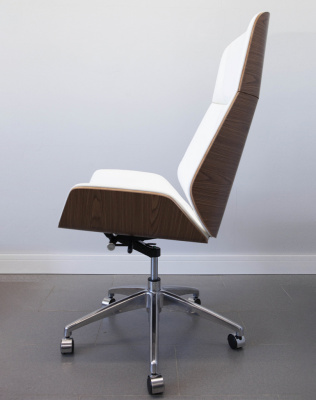 Кресло из натуральной кожи, каркас дерево арт. FX-BC06 - купить в Пензе. Цена 34 820.52 руб.